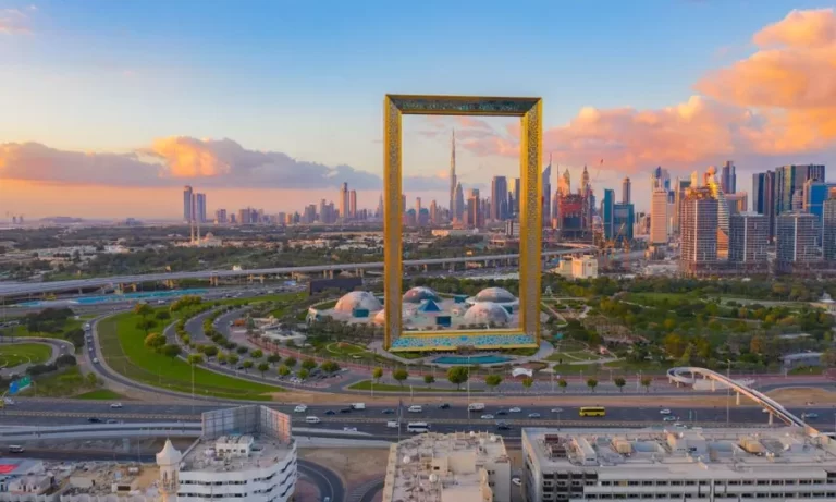 Dubaï : Billets de cadre, visite guidée de la crique, des souks et de la Mosquée bleue